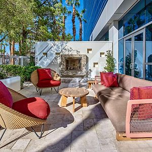 Opal Deluxe One Story King Villa